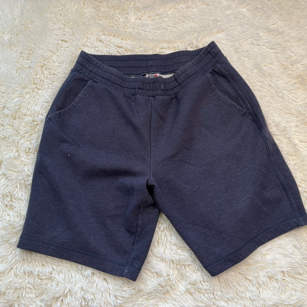 32 cool Men's Navy lounge Shorts medium no liner 9” inseam